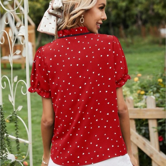 Hearts print tie neck butterfly sleeve blouse - Picture 3 of 5